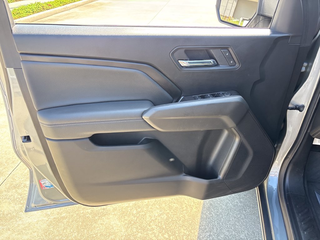Used 2025 Chevrolet Colorado LT w/ LT Convenience Package RWD image 15