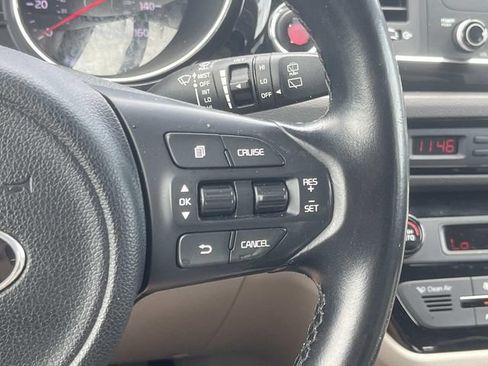 Used 2016 Kia Sedona EX FWD image 39