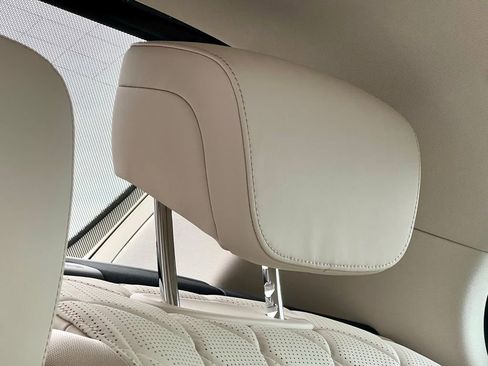 Certified 2024 Mercedes-Benz S 580e 4MATIC Sedan image 25