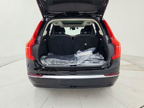 Certified 2025 Volvo XC90 B6 Plus w/ Protection Package image 19