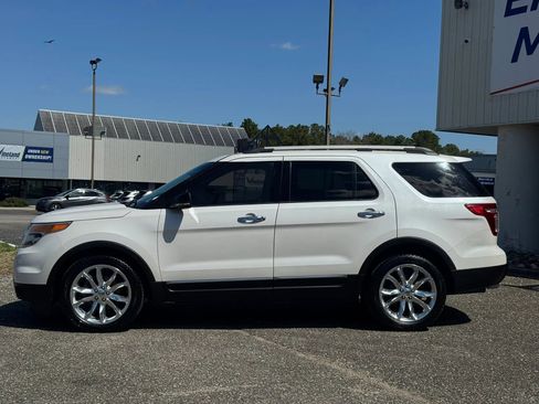Used 2011 Ford Explorer XLT w/ 202A Rapid Spec Order Code FWD image 2