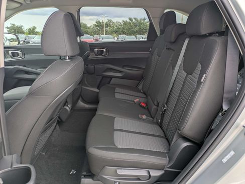 New 2026 Kia Sorento LX FWD image 15
