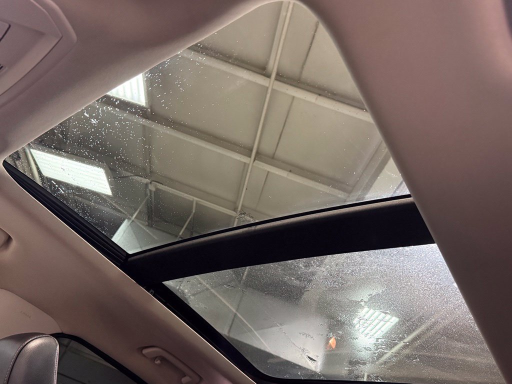 Used 2018 Ford Escape Titanium AWD/4WD image 19