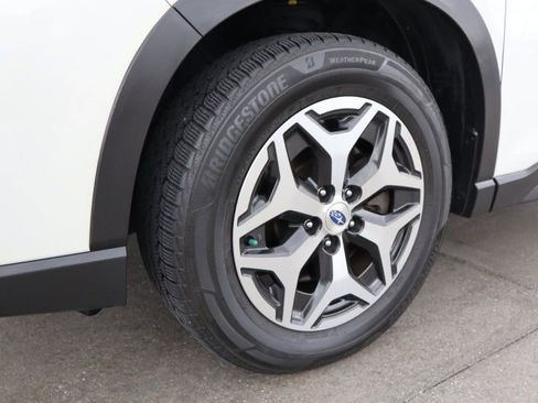 Used 2020 Subaru Forester Premium AWD/4WD image 8