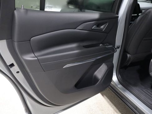 Used 2024 Chevrolet Traverse LT AWD/4WD image 18