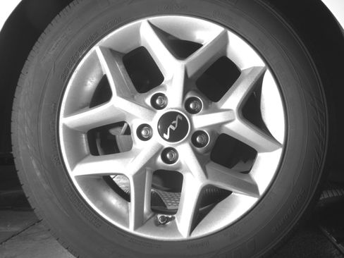 Used 2025 Kia Soul LX w/ LX Technology Package image 15