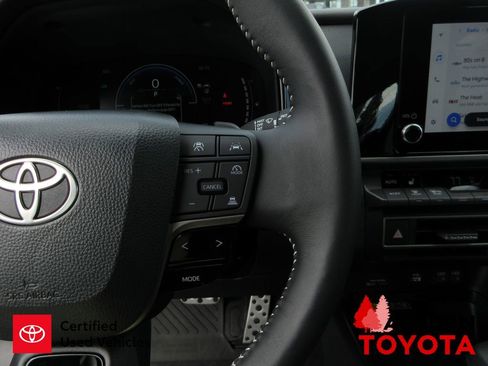 Certified 2025 Toyota Camry SE w/ Convenience Package image 35