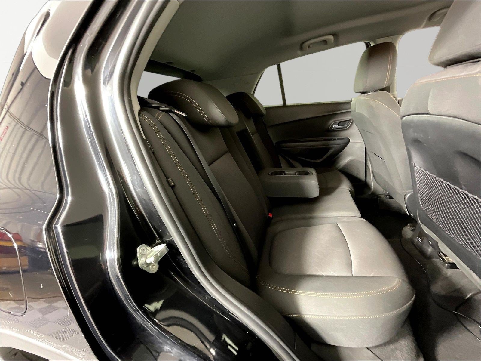 Used 2018 Chevrolet Trax LT FWD image 24