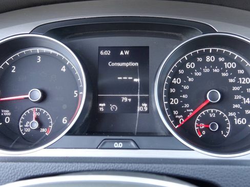 Used 2015 Volkswagen Golf TDI S FWD image 79