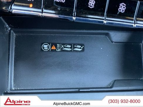 Used 2025 Chevrolet Tahoe Z71 image 17