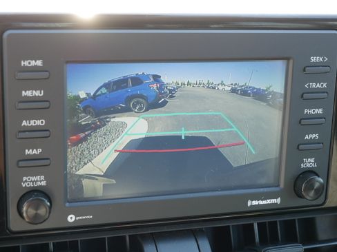 Used 2021 Toyota RAV4 LE AWD/4WD image 27