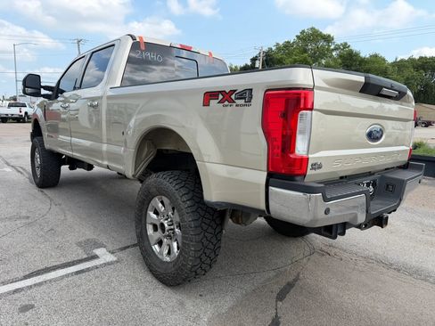 Used 2017 Ford F250 Lariat w/ Chrome Package AWD/4WD image 4
