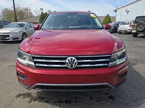 Used 2018 Volkswagen Tiguan S image 2