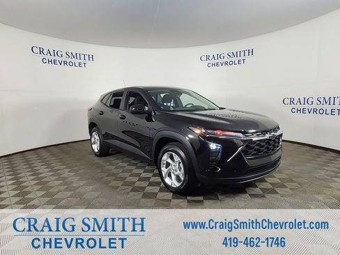 New 2026 Chevrolet Trax LS w/ LS Convenience Package image 26