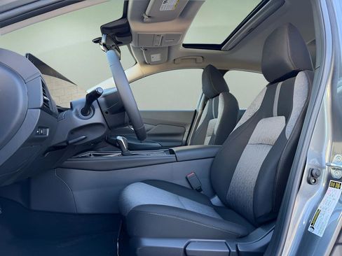 New 2026 Nissan Sentra SV w/ SV Convenience Package FWD image 10