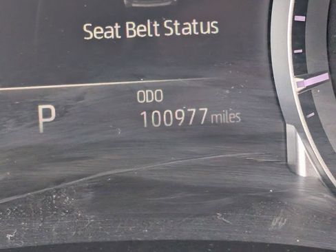 Used 2022 Toyota Highlander XLE image 21