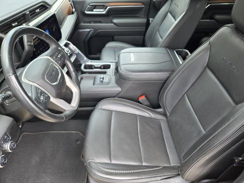 Used 2024 GMC Sierra 3500 Denali w/ Denali Reserve Package AWD/4WD image 9