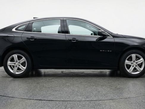 Used 2024 Chevrolet Malibu LT FWD image 11