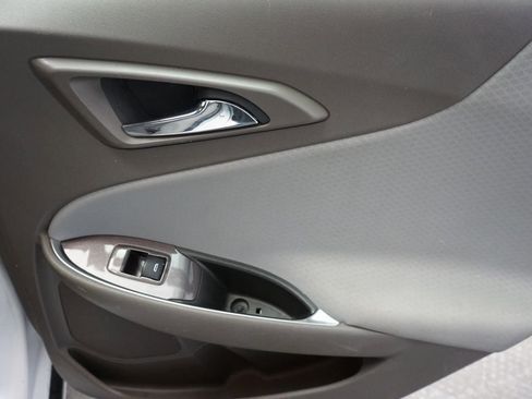 Used 2018 Chevrolet Malibu LT image 13