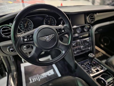Used 2017 Bentley Mulsanne RWD image 32