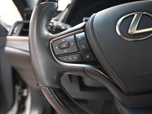 Used 2021 Lexus ES 250 w/ Premium Package AWD/4WD image 25