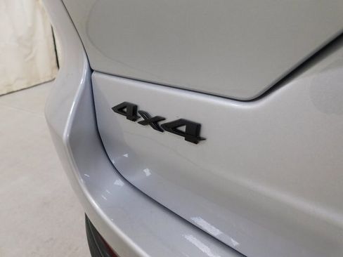 New 2025 Jeep Grand Cherokee Altitude image 13