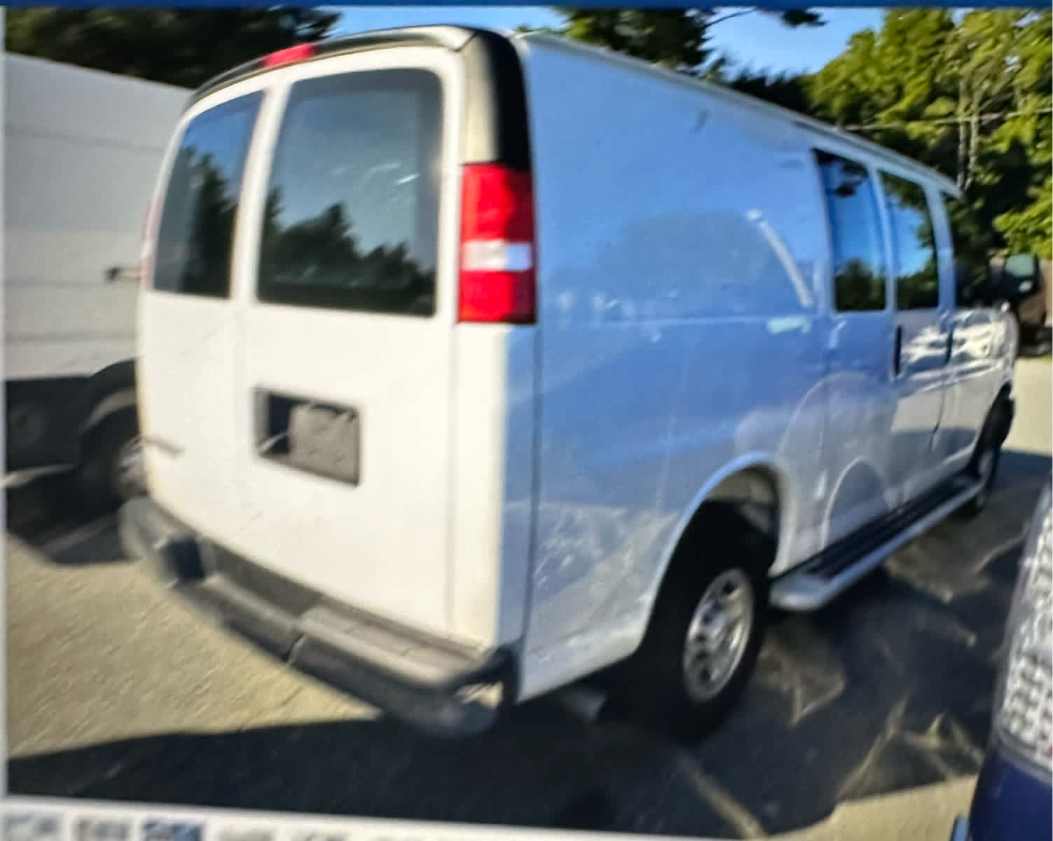 Used 2025 Chevrolet Express 2500 w/ Driver Convenience Package RWD image 5