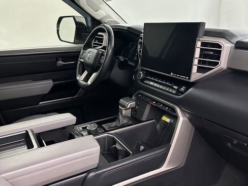 Used 2022 Toyota Tundra Limited image 42