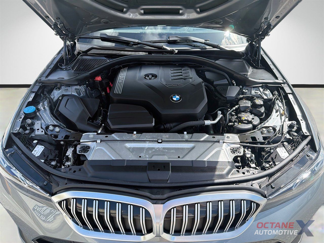 Used 2023 BMW 330i Sedan w/ M Sport Package RWD image 31