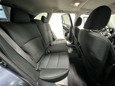 Used 2017 Subaru Outback 2.5i Premium image 23