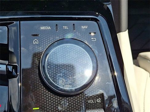 Certified 2026 BMW 530i xDrive w/ Premium Package image 16