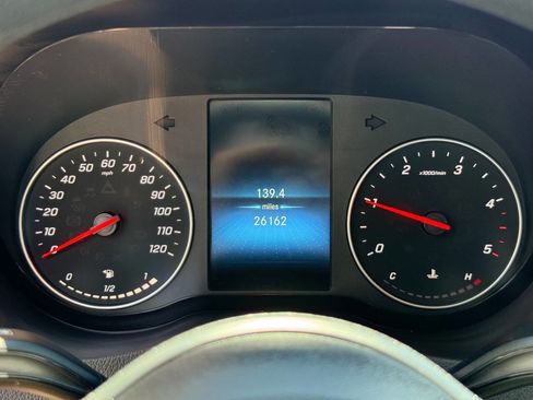 Used 2024 Mercedes-Benz Sprinter 2500 image 19