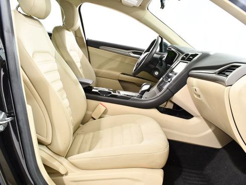 Used 2013 Ford Fusion SE FWD image 10
