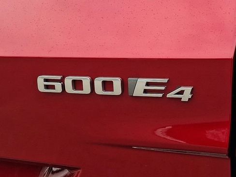 Used 2024 Cadillac Lyriq Luxury image 36