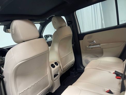 Used 2026 Mercedes-Benz GLB 250 4MATIC image 26