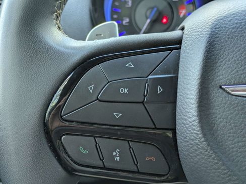 Used 2023 Chrysler 300 S RWD image 15
