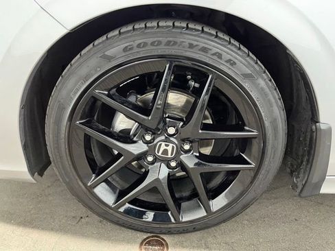 Used 2024 Honda Civic Sport image 28