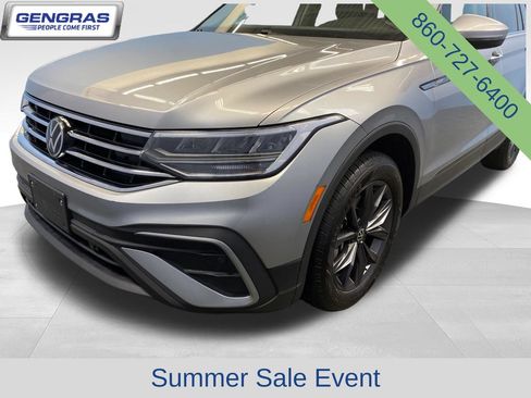 Used 2023 Volkswagen Tiguan SE AWD/4WD image 47
