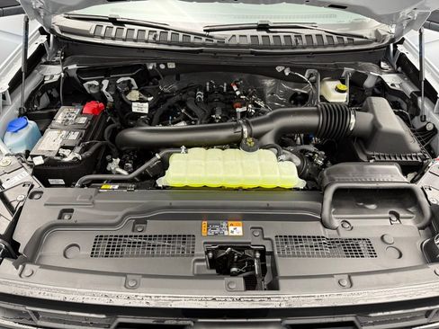 New 2025 Ford Expedition Active image 7