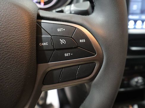 Certified 2022 Jeep Cherokee Latitude Lux AWD/4WD image 34