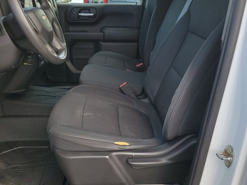 Used 2020 Chevrolet Silverado 1500 Custom w/ Custom Value Package image 6