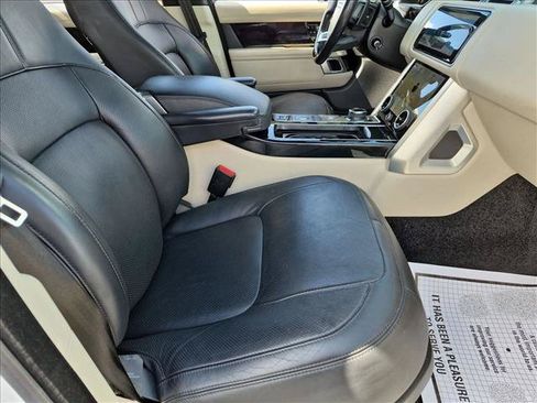 Used 2019 Land Rover Range Rover Supercharged AWD/4WD image 19