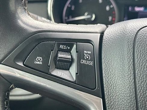 Certified 2021 Buick Encore Preferred w/ Safety Package FWD image 23