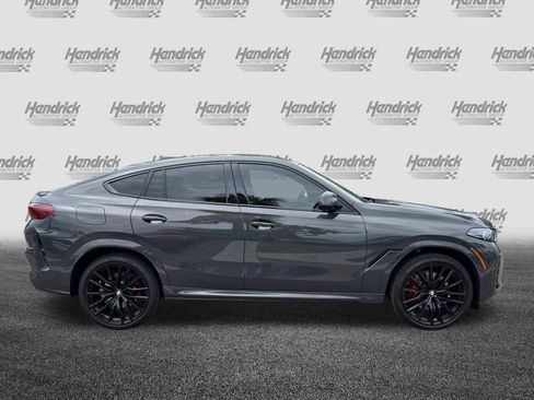 Used 2026 BMW X6 xDrive40i AWD/4WD image 11