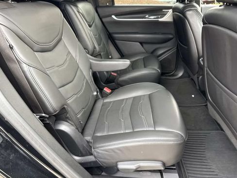 Used 2020 Cadillac XT6 FWD image 10