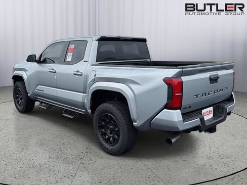 New 2026 Toyota Tacoma SR5 AWD/4WD image 4