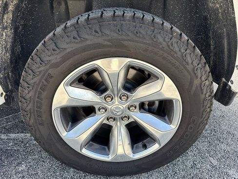 Used 2021 RAM 1500 Limited w/ Off Road Group AWD/4WD image 43