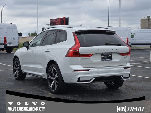 Certified 2023 Volvo XC60 B6 Ultimate w/ Protection Package Premier AWD/4WD image 4