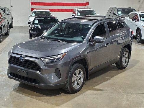 Used 2022 Toyota RAV4 XLE w/ Convenience Package AWD/4WD image 37
