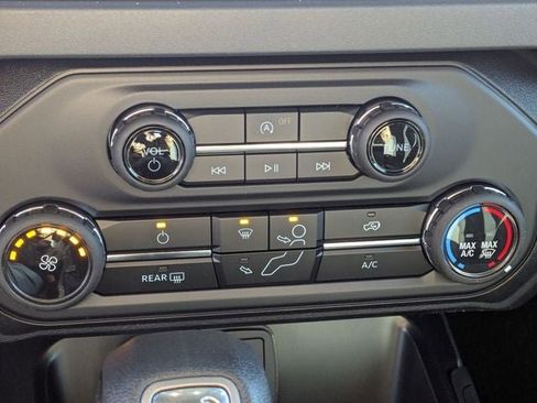 New 2025 Ford Bronco 2-Door image 48